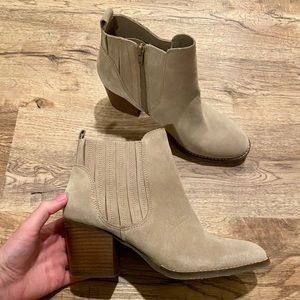 Crown Vintage Cindy Suede Ankle Booties